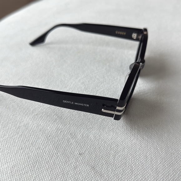 Gentle Monster Ghost Sunglasses Unisex Black - Picture 9 of 11